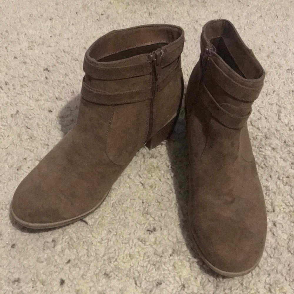 Brown boots